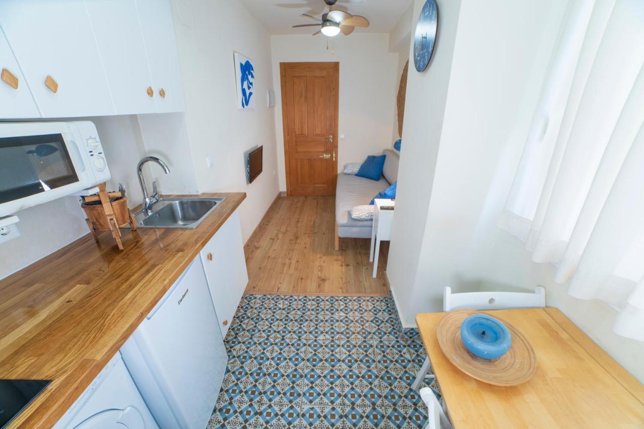 Studio In City Center Next To The Beach マラガ エクステリア 写真