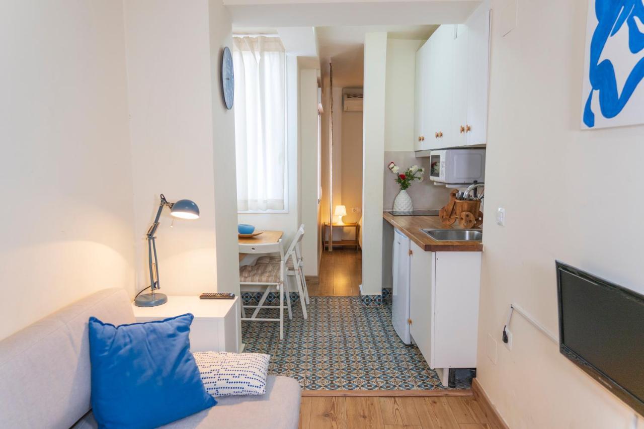 Studio In City Center Next To The Beach マラガ エクステリア 写真