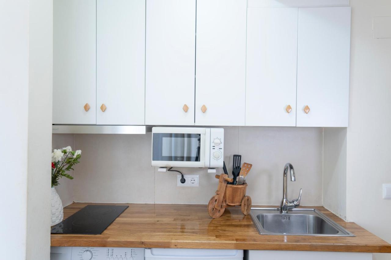 Studio In City Center Next To The Beach マラガ エクステリア 写真