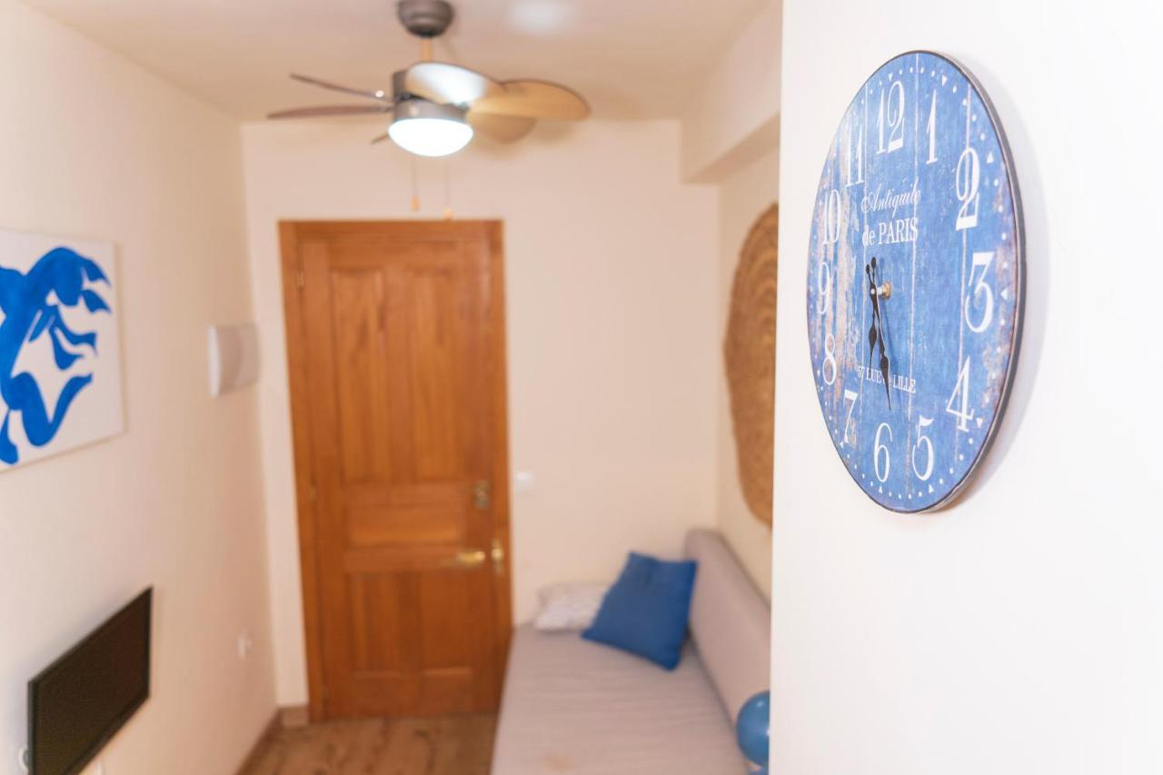 Studio In City Center Next To The Beach マラガ エクステリア 写真